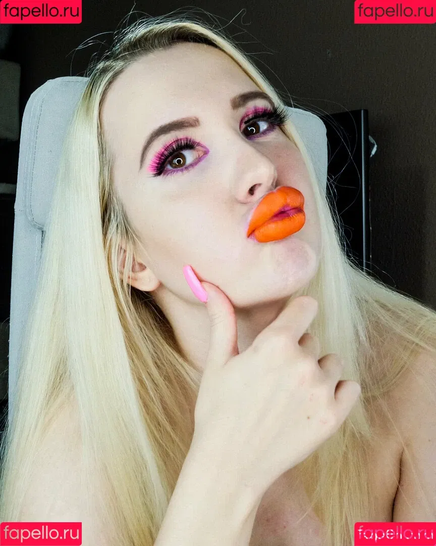 vivianroseofficial Onlyfans Photo Gallery 