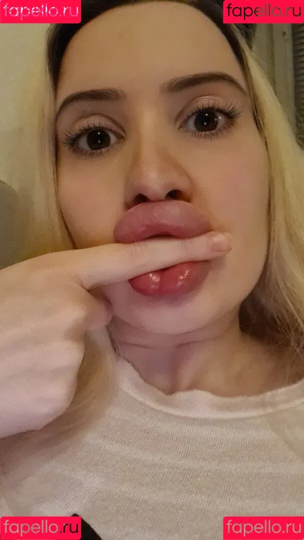 vivianroseofficial Onlyfans Photo Gallery 