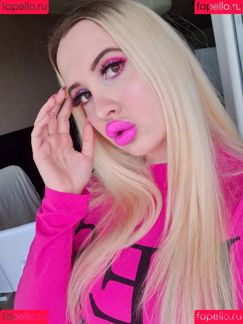 vivianroseofficial Onlyfans Photo Gallery 