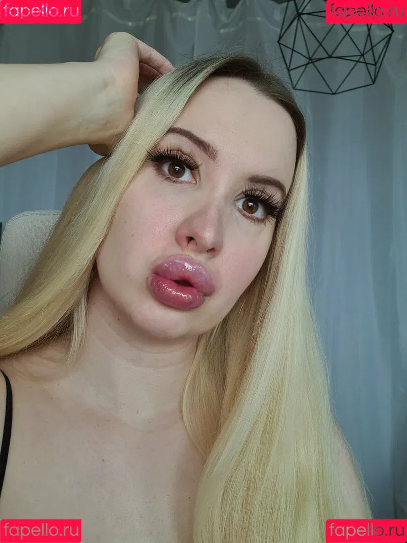 vivianroseofficial Onlyfans Photo Gallery 