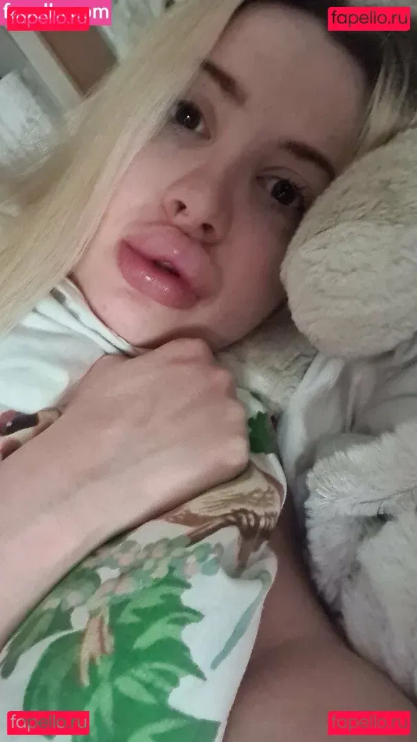 vivianroseofficial Onlyfans Photo Gallery 