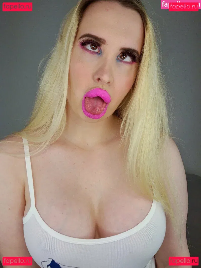 vivianroseofficial Onlyfans Photo Gallery 