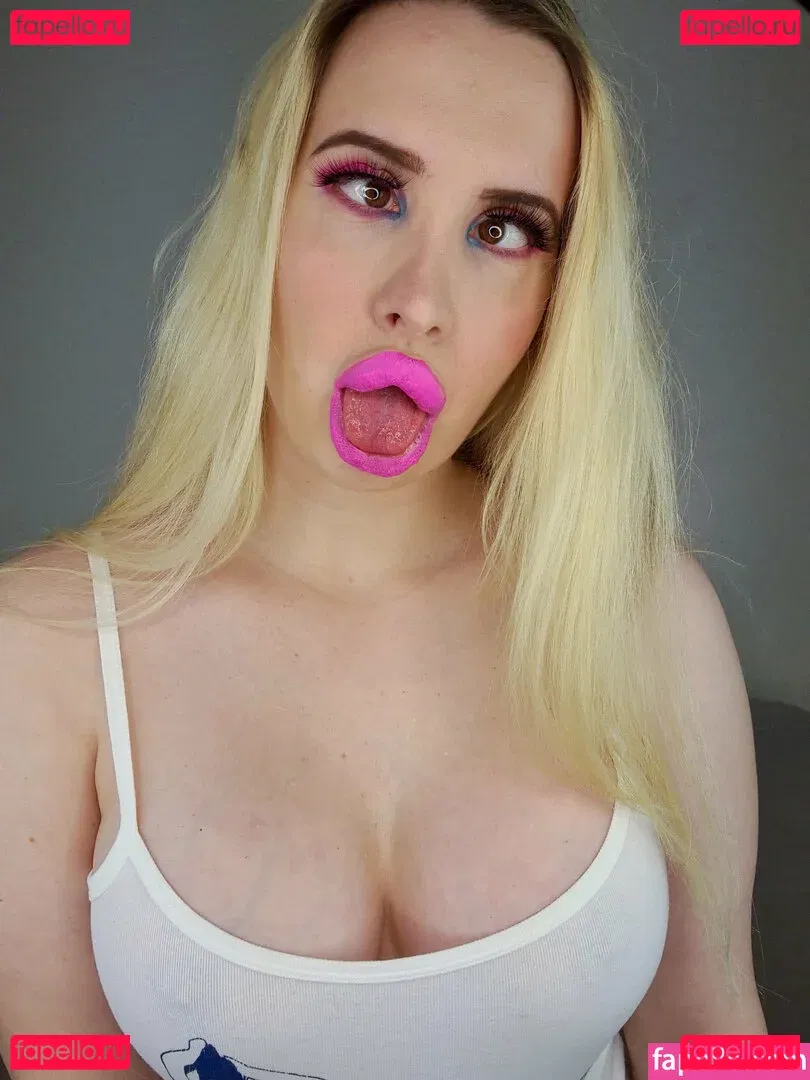 vivianroseofficial Onlyfans Photo Gallery 