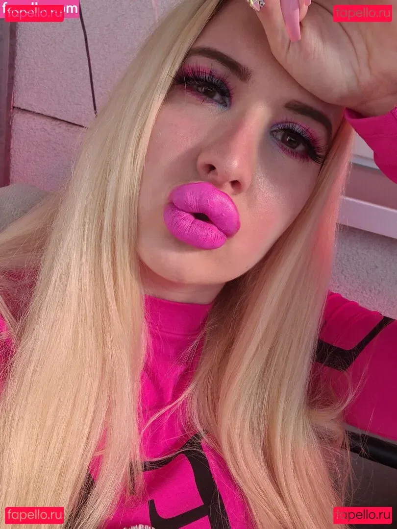 vivianroseofficial Onlyfans Photo Gallery 