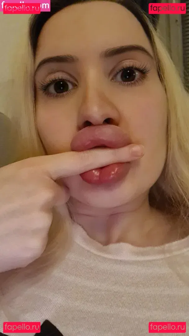 vivianroseofficial Onlyfans Photo Gallery 