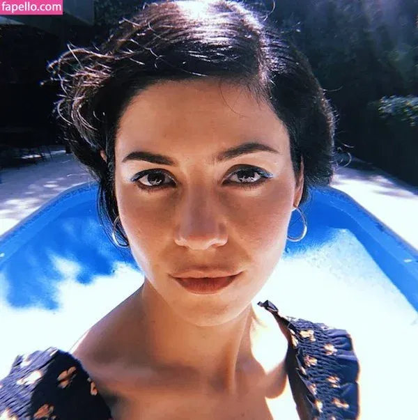 maaryam Onlyfans Photo Gallery 