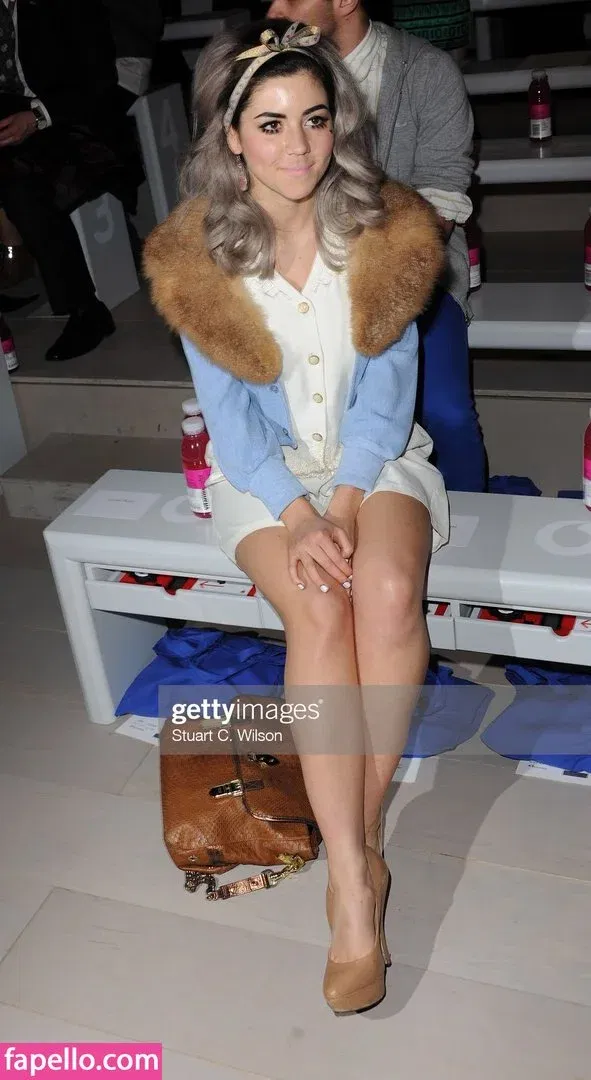 maaryam Onlyfans Photo Gallery 