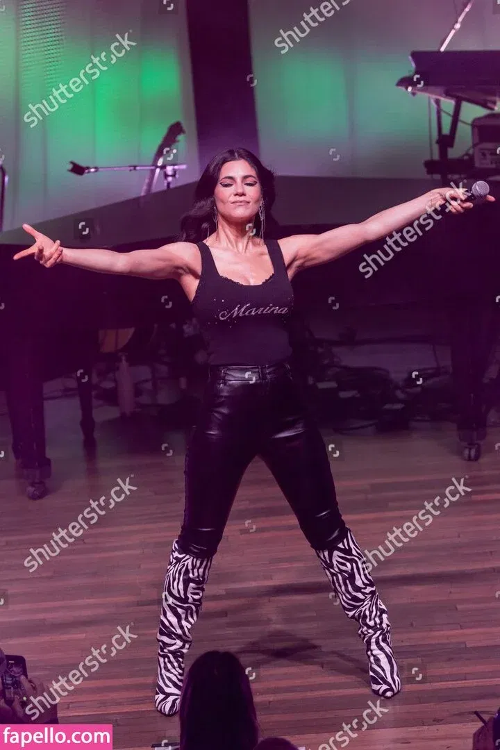 maaryam Onlyfans Photo Gallery 