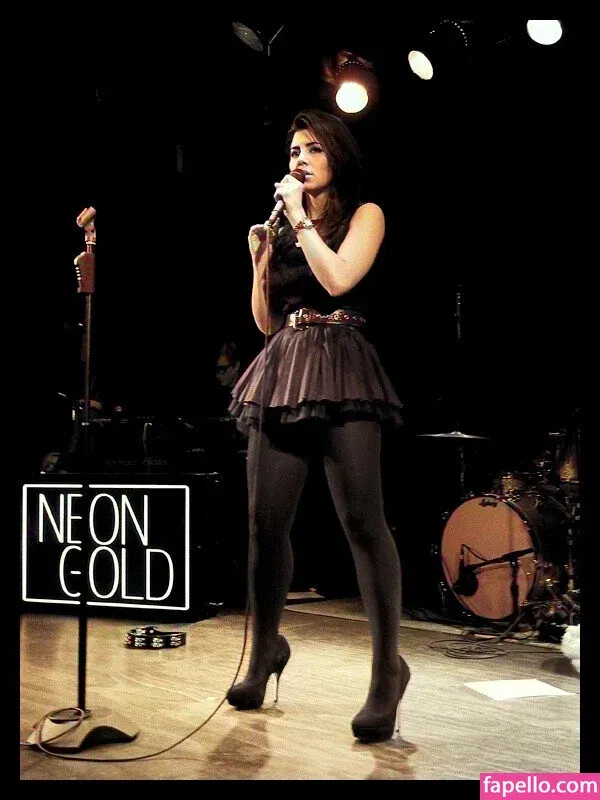 maaryam Onlyfans Photo Gallery 