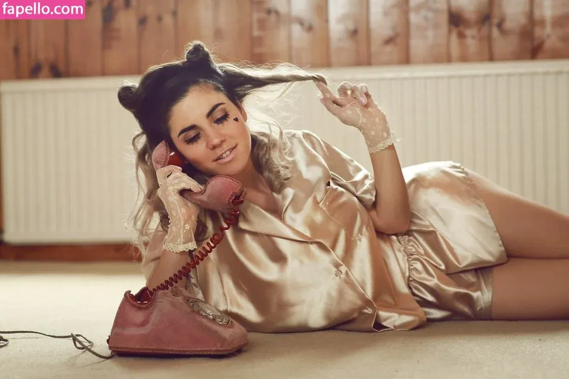 maaryam Onlyfans Photo Gallery 