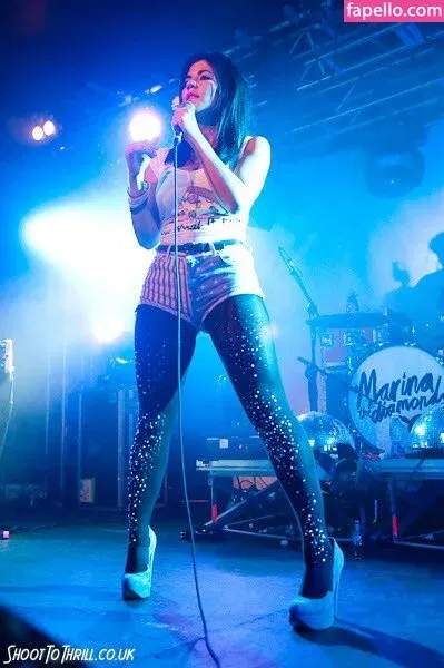 maaryam Onlyfans Photo Gallery 