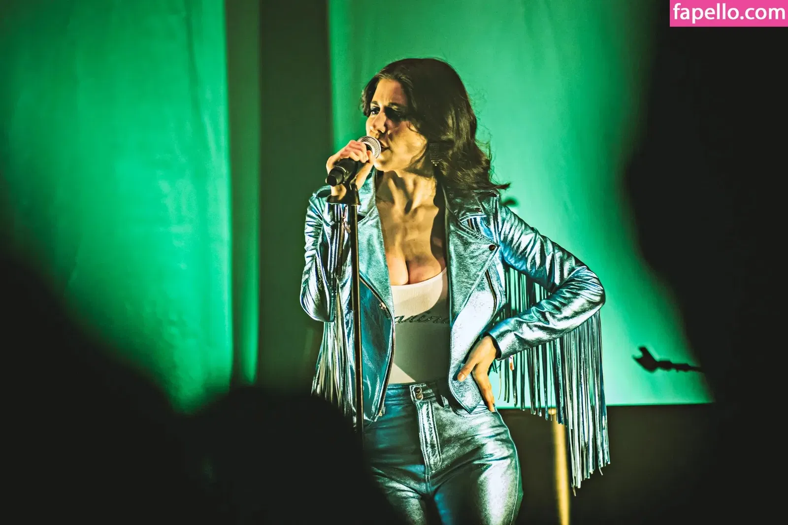 maaryam Onlyfans Photo Gallery 