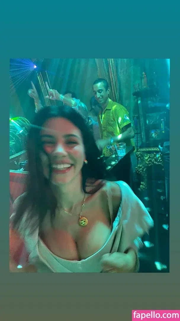 maaryam Onlyfans Photo Gallery 