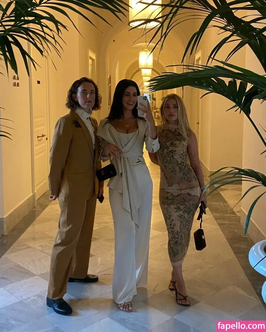 maaryam Onlyfans Photo Gallery 