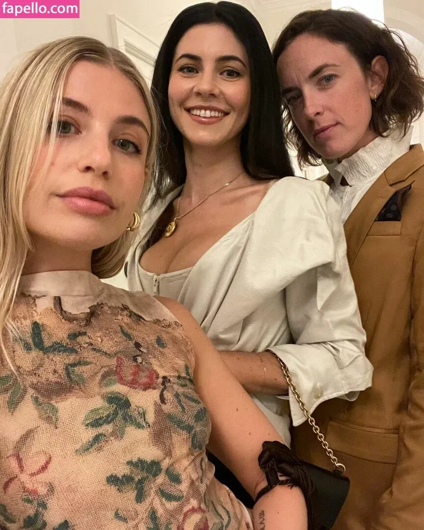 maaryam Onlyfans Photo Gallery 