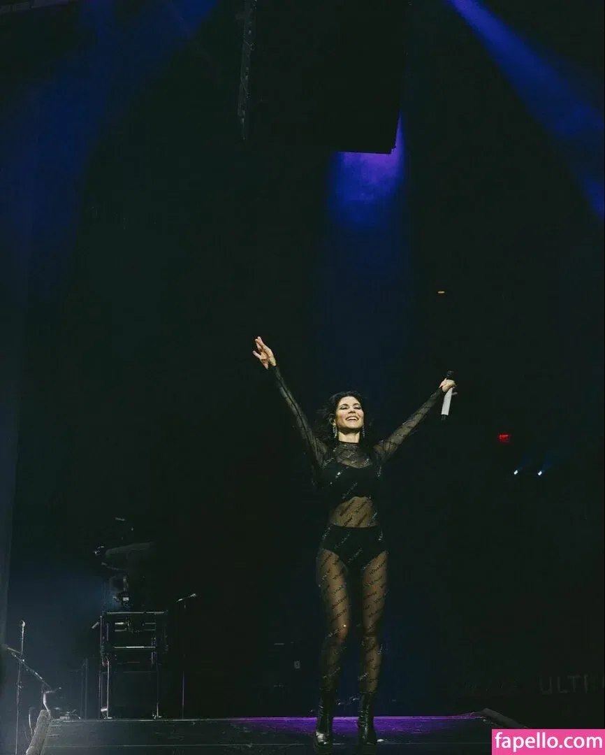 maaryam Onlyfans Photo Gallery 