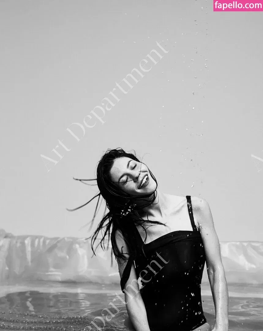 maaryam Onlyfans Photo Gallery 