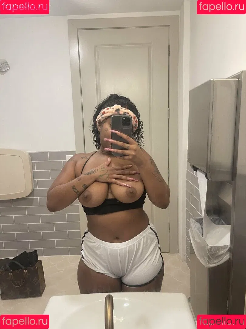 Nevvycakes Onlyfans Photo Gallery 