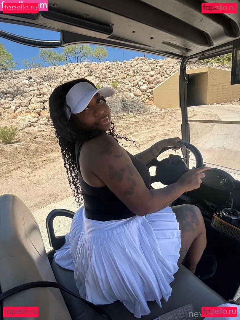 Nevvycakes Onlyfans Photo Gallery 