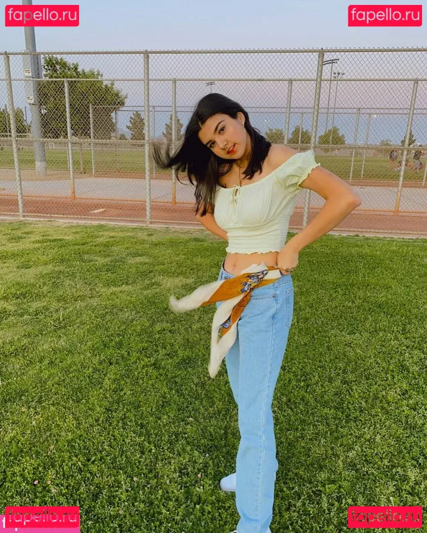 Sara Echeagaray Onlyfans Photo Gallery 