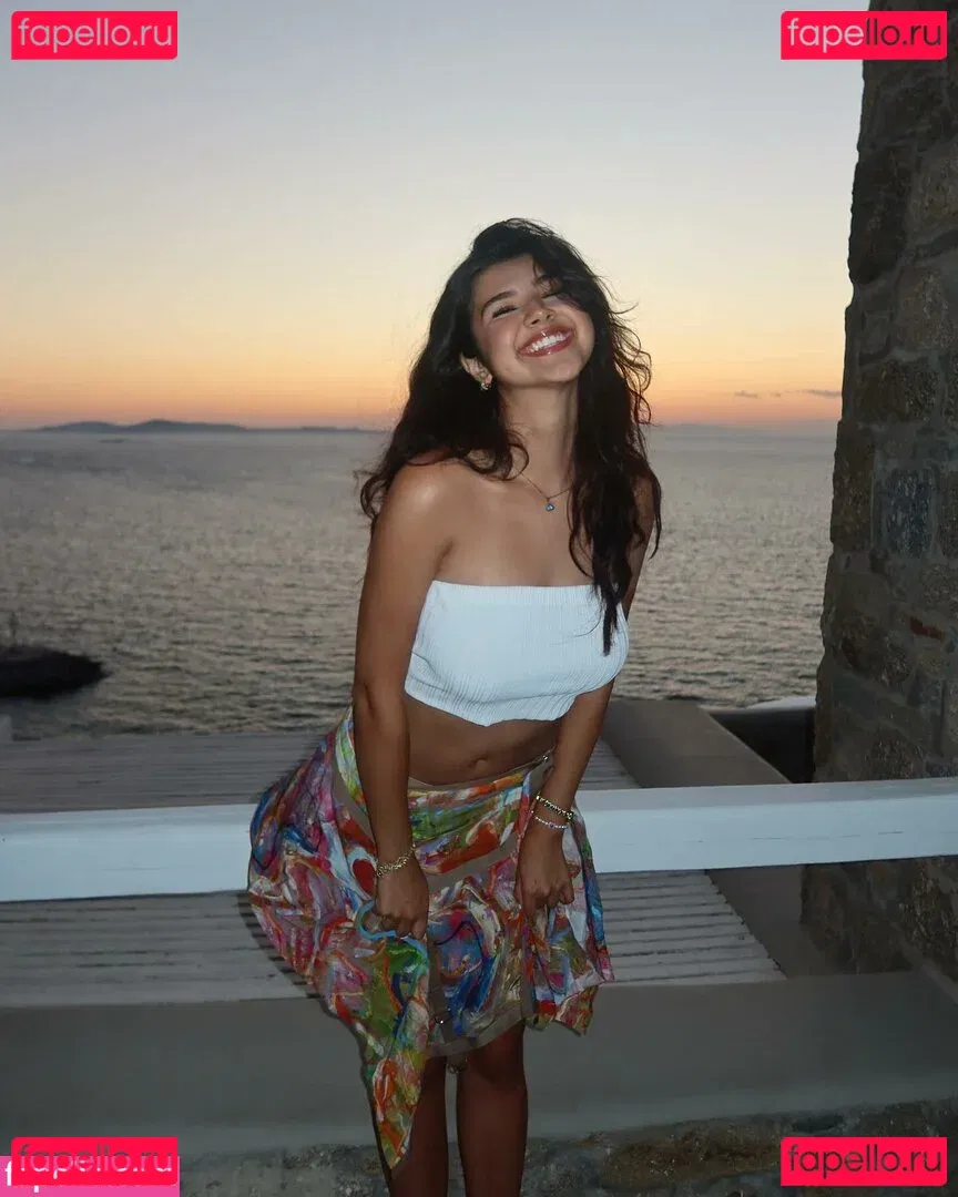 Sara Echeagaray Onlyfans Photo Gallery 