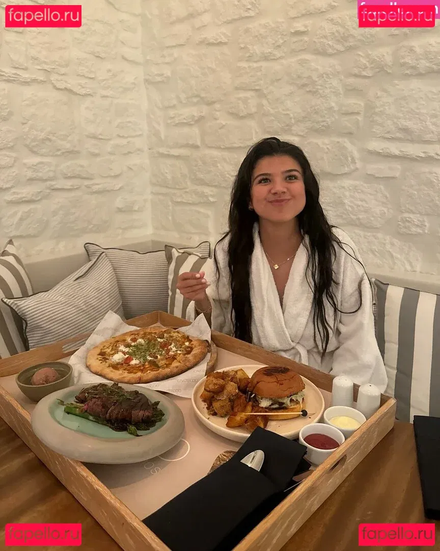 Sara Echeagaray Onlyfans Photo Gallery 