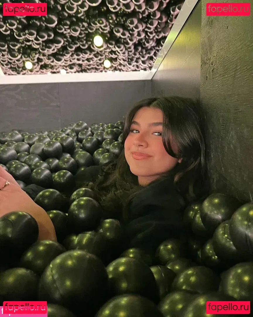 Sara Echeagaray Onlyfans Photo Gallery 