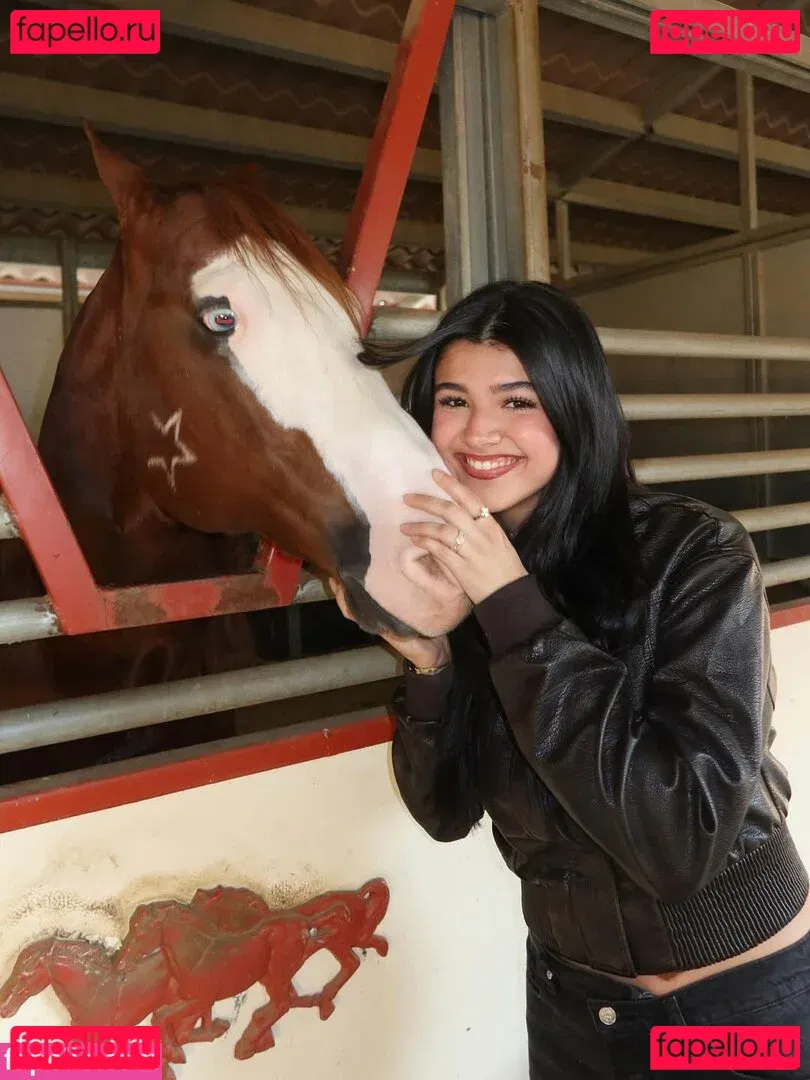 Sara Echeagaray Onlyfans Photo Gallery 