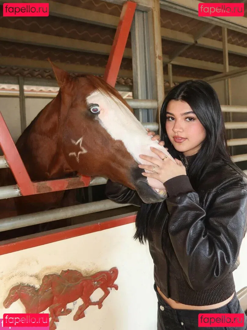 Sara Echeagaray Onlyfans Photo Gallery 