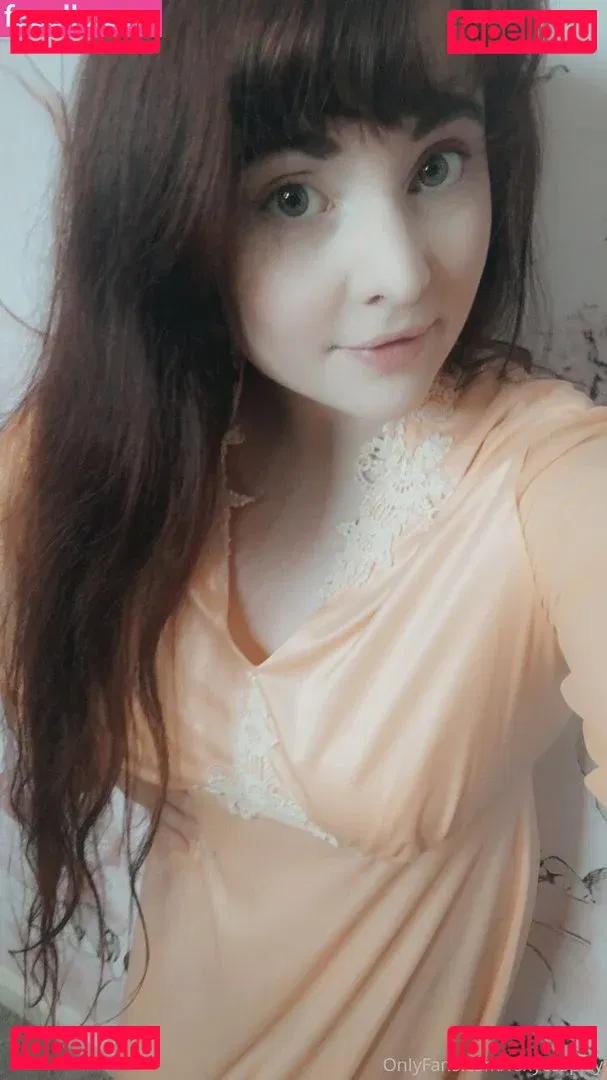 FoxyCosplay Onlyfans Photo Gallery 