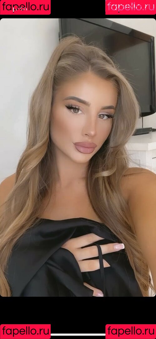 Chloe Streatfield Nude Onlyfans Photo 34