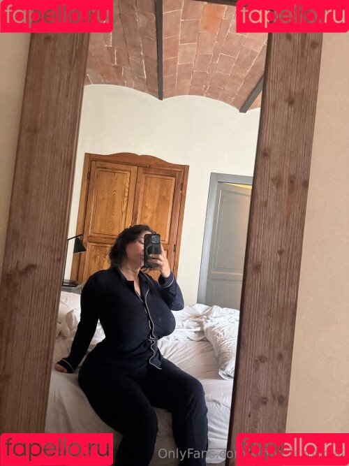 KimVelezOficial Onlyfans Photo Gallery 