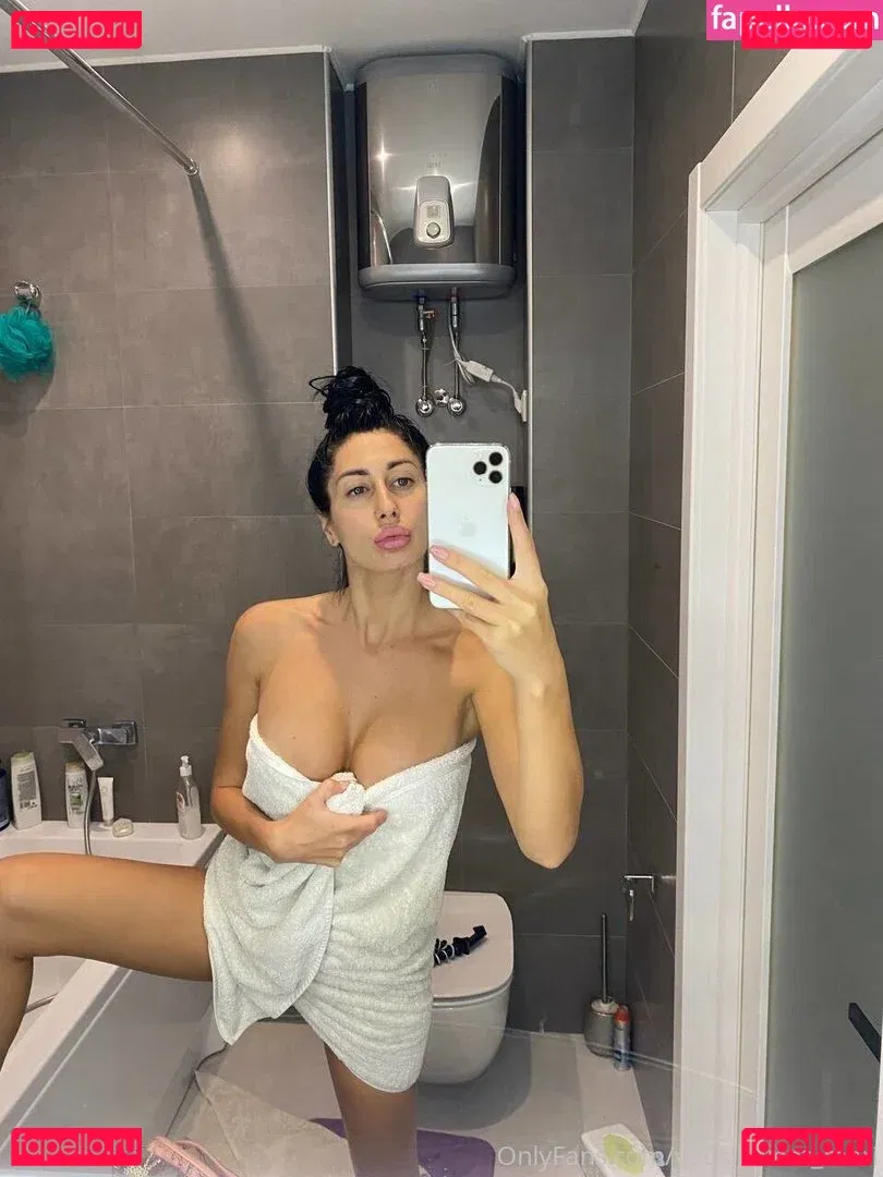 Mari Sweet Onlyfans Photo Gallery 