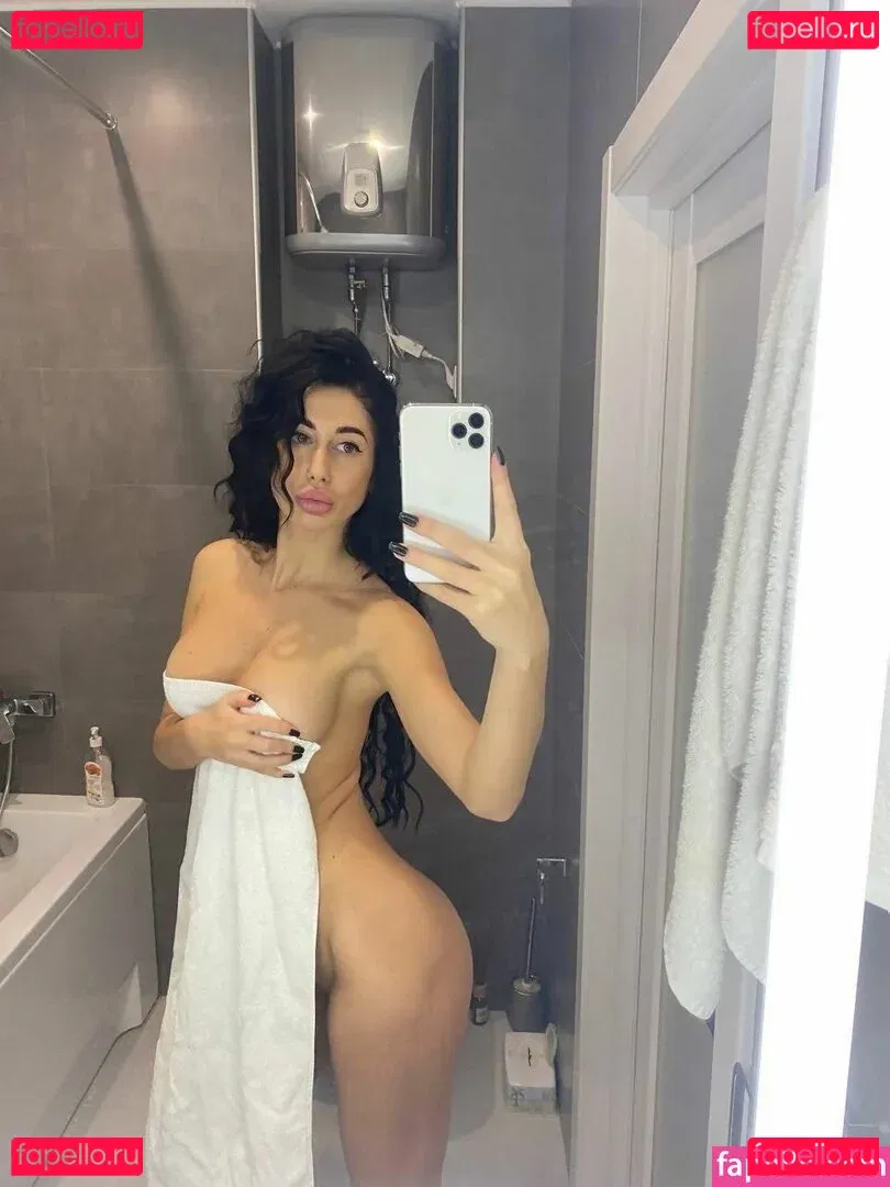 Mari Sweet Onlyfans Photo Gallery 