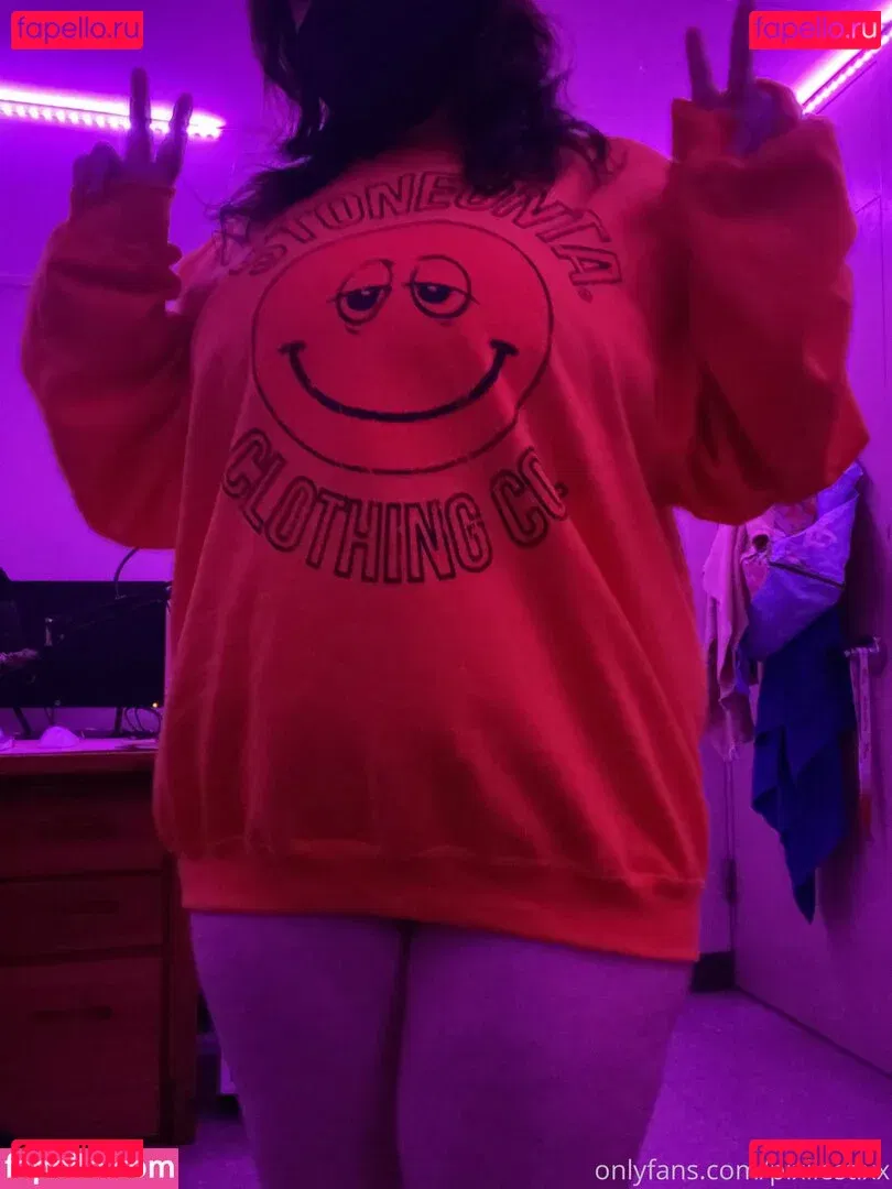 pixiiestixx Onlyfans Photo Gallery 