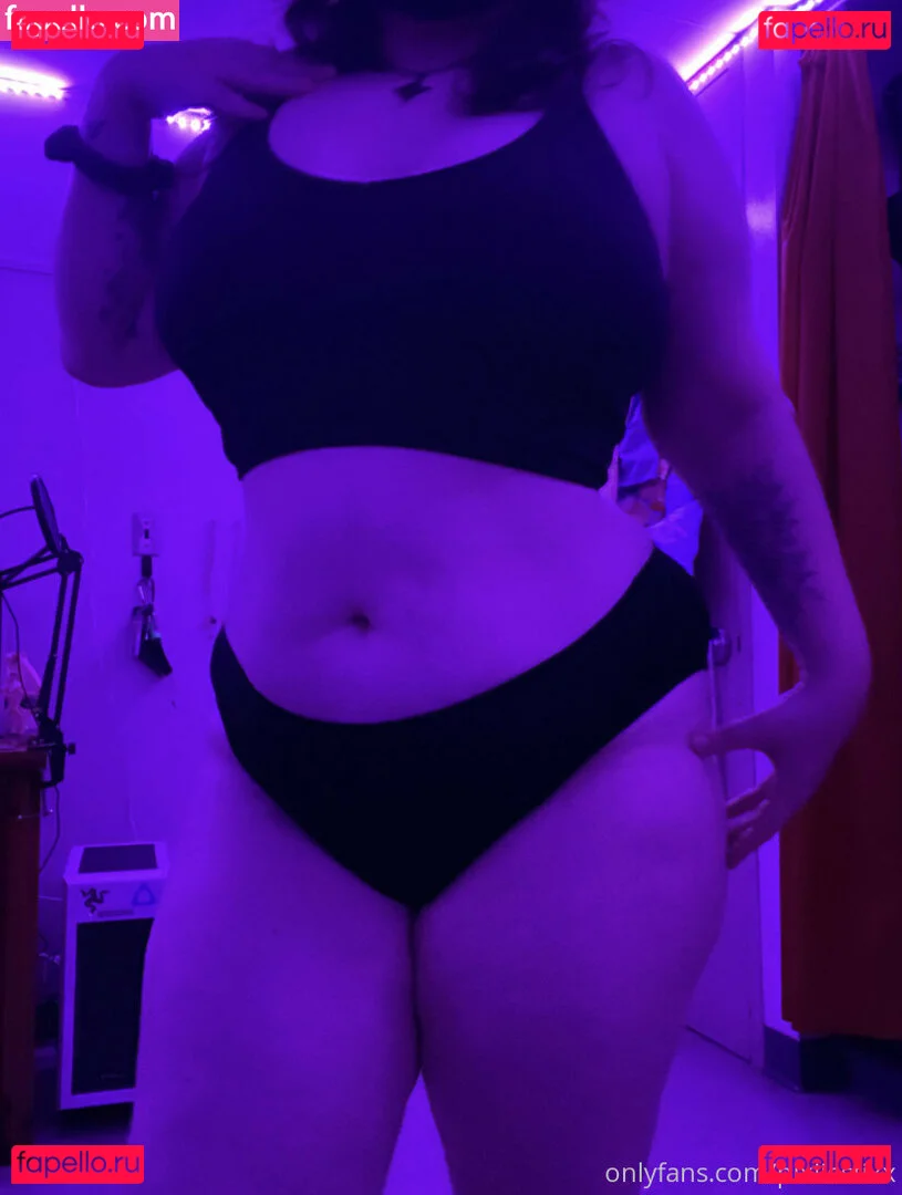 pixiiestixx Onlyfans Photo Gallery 