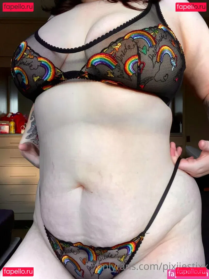 pixiiestixx Onlyfans Photo Gallery 