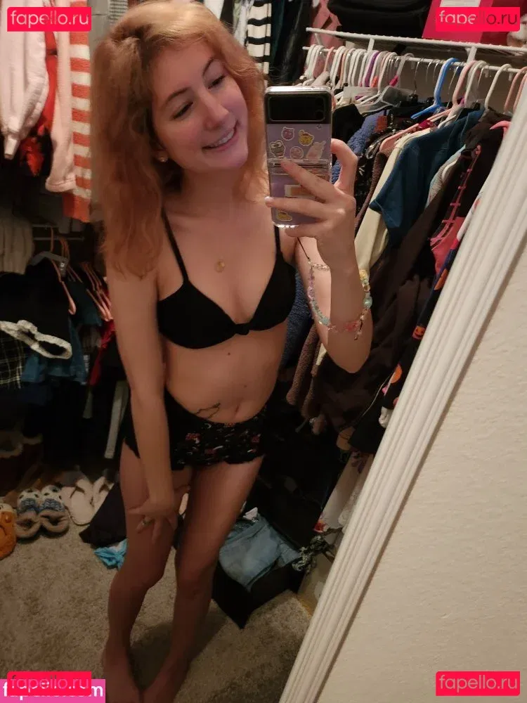 Bunimilk Onlyfans Photo Gallery 