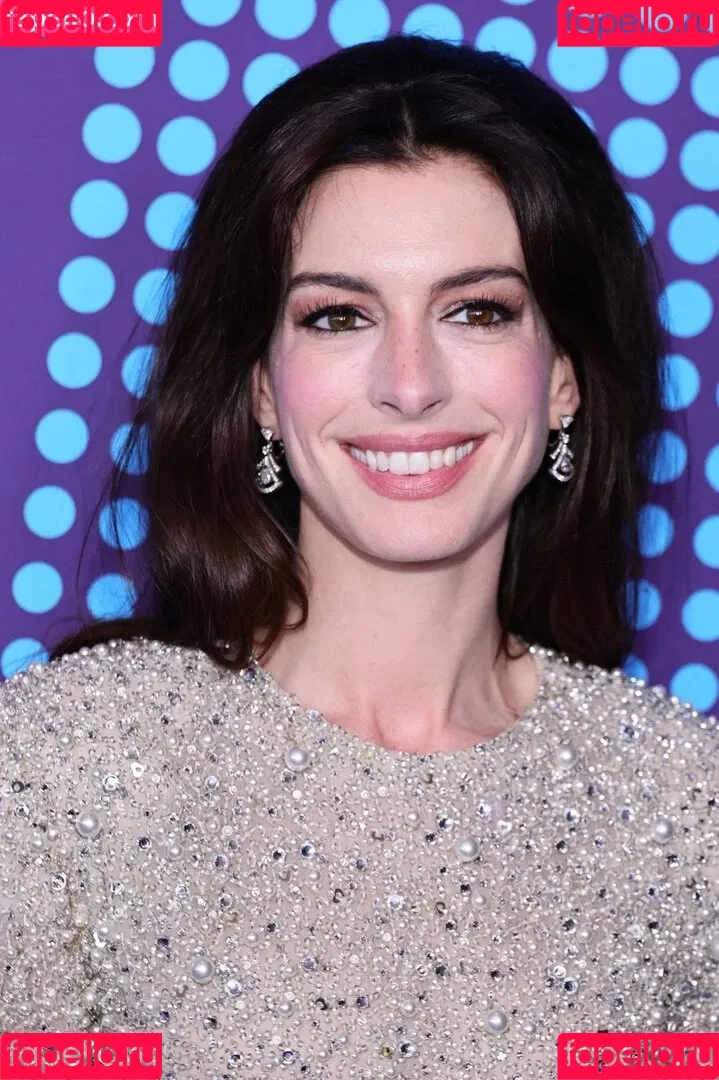 Anne Hathaway Onlyfans Photo Gallery 