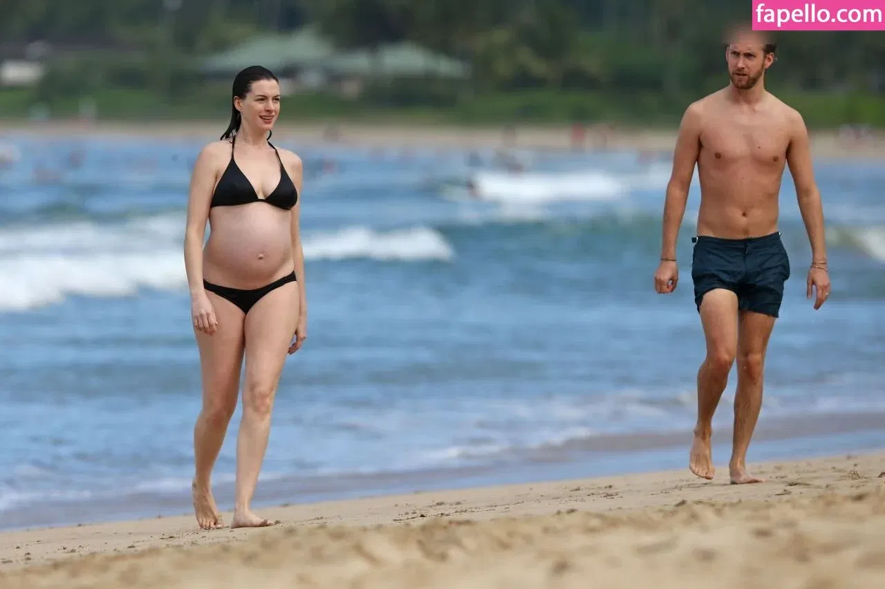 Anne Hathaway Onlyfans Photo Gallery 