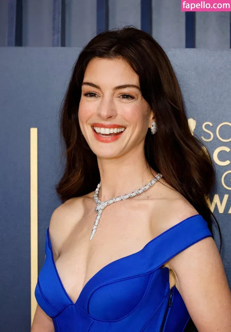 Anne Hathaway Onlyfans Photo Gallery 