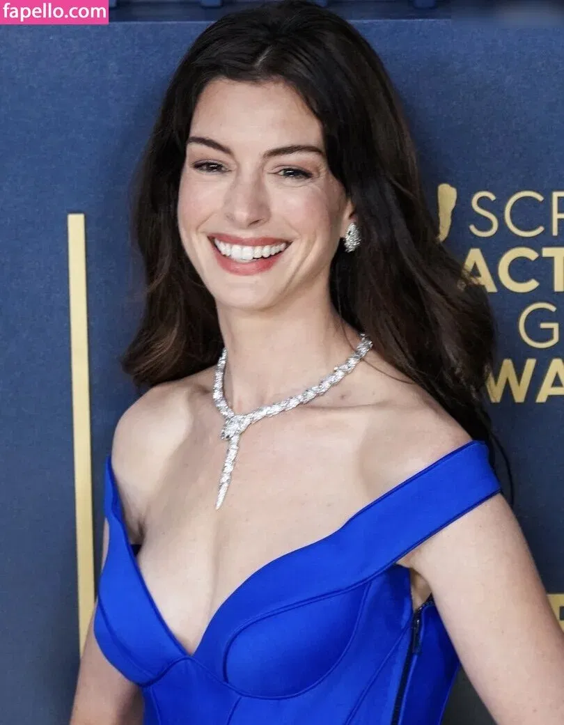 Anne Hathaway Onlyfans Photo Gallery 