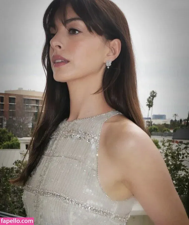 Anne Hathaway Onlyfans Photo Gallery 