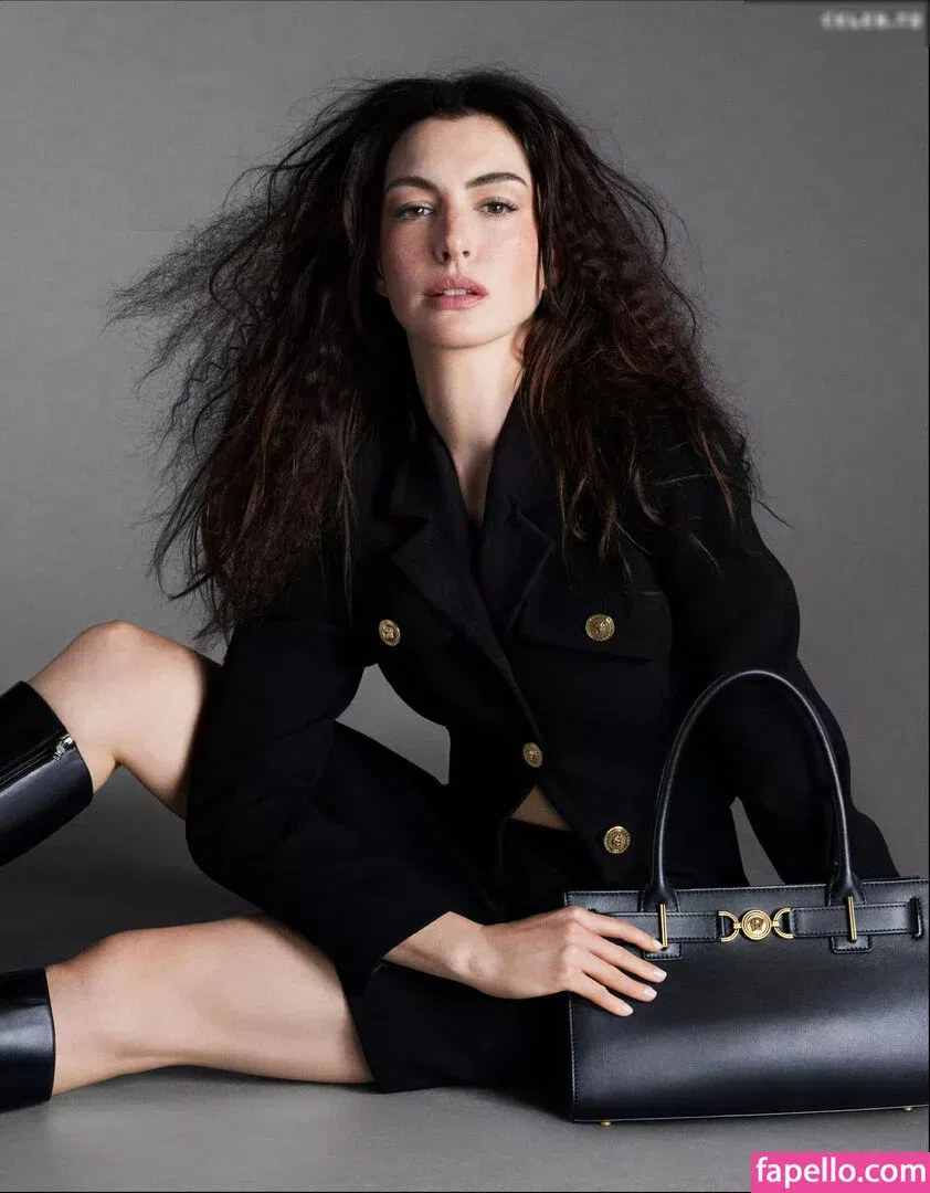 Anne Hathaway Onlyfans Photo Gallery 