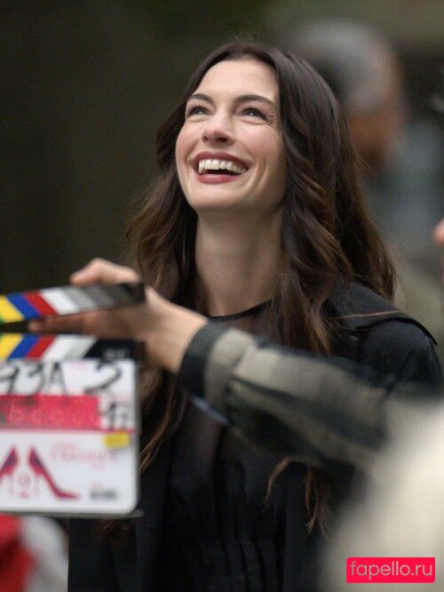 Anne Hathaway Onlyfans Photo Gallery 