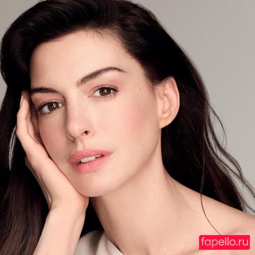 Anne Hathaway Onlyfans Photo Gallery 