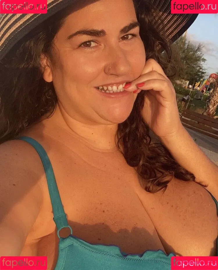Caliope Onlyfans Photo Gallery 