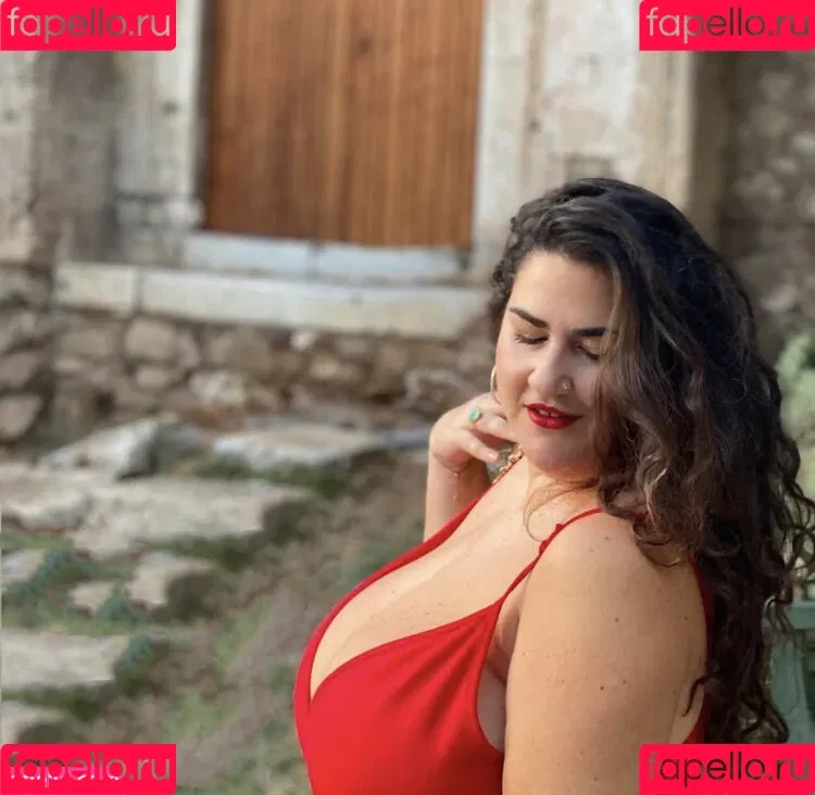 Caliope Onlyfans Photo Gallery 