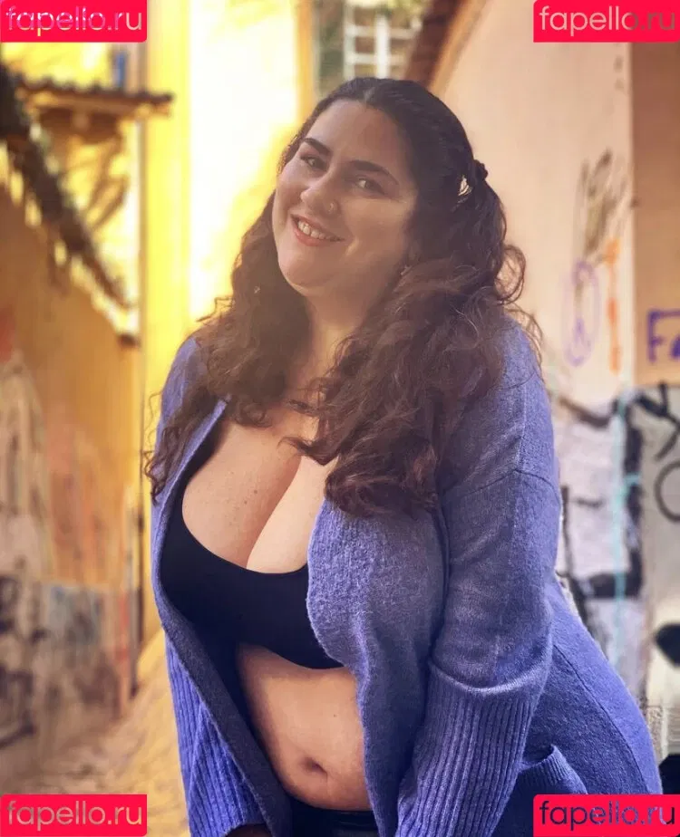 Caliope Onlyfans Photo Gallery 