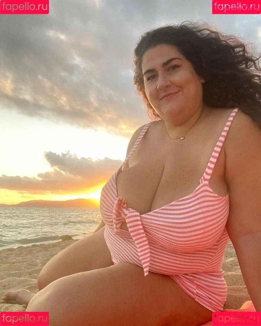 Caliope Onlyfans Photo Gallery 
